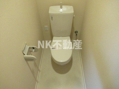 【トイレ】 | エスポワール花園（河内花園賃貸） | シンプルで使いやすいトイレです
