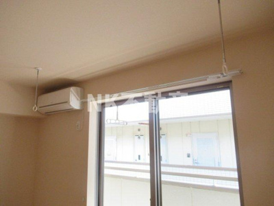 【設備】 | エスポワール花園（河内花園賃貸） | 室内物干しです