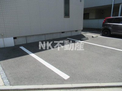 【駐車場】 | エスポワール花園（河内花園賃貸） | カースペースがあります