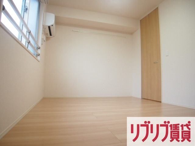 ラテルの寝室