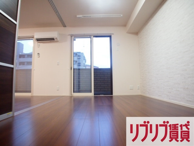 ラテルの寝室