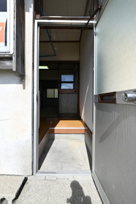 【玄関】 | 中谷アパート | きれいな玄関です