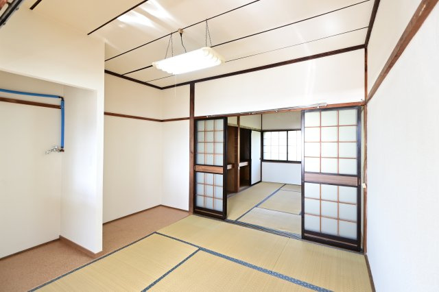 【居間・リビング】 | 中谷アパート | ゆったり過ごせる居間です