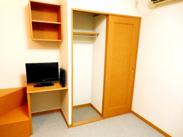 【収納】 | レオパレスプレリュード | 大型クローゼット