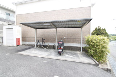 【その他共用部分】 | シャトーヒルズ | 駐輪場です