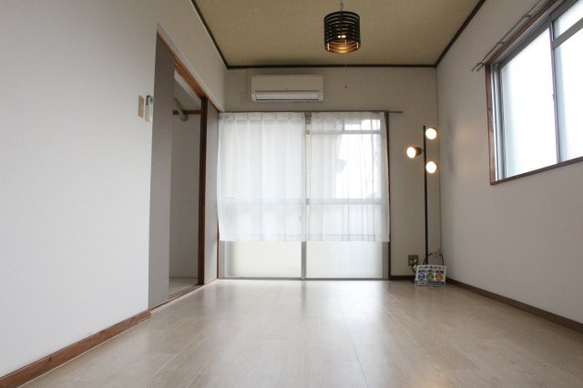 第2のなかコーポの居間・リビング