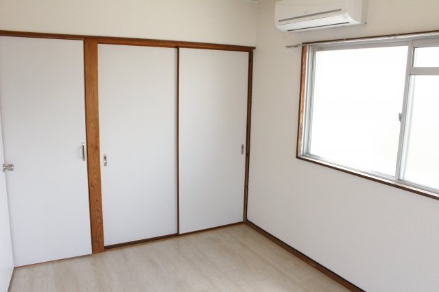 第2のなかコーポの洋室