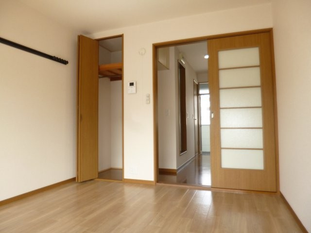 ブルーリバーの寝室|洋室