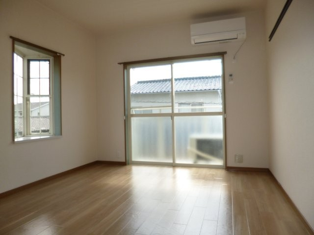 ブルーリバーの洋室