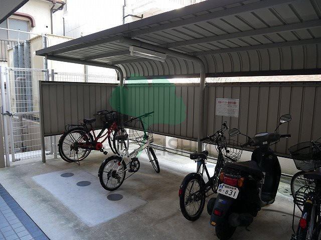 ステイツ博多駅の駐車場|駐輪場