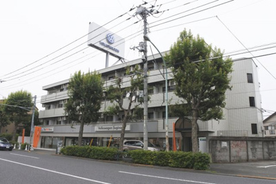 【外観】 | エヴェナール方南町 | 1階にはカーディーラーが入っております