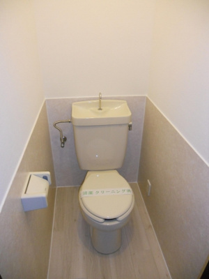 【トイレ】 | コーポ小濱 | 現況温水洗浄便座です。