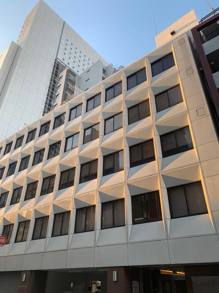 マルコーセンタービルの外観