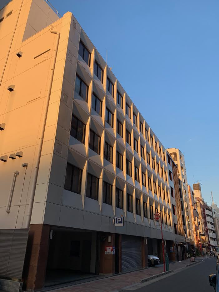 マルコーセンタービルの外観