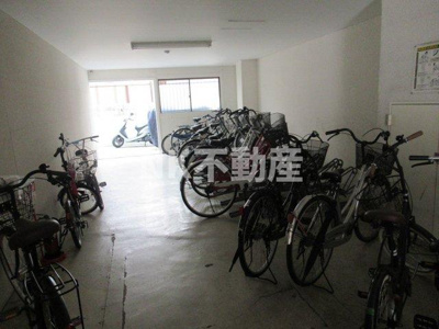 【その他】 | Blue Star G1（ブルースタージーワン）（八戸ノ里賃貸） | 駐輪場です