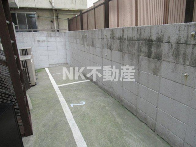 【駐車場】 | Blue Star G1（ブルースタージーワン）（八戸ノ里賃貸） | バイク置場です