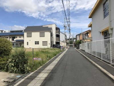 【前面道路含む現地写真】 | 城陽市寺田水度坂　新築戸建
