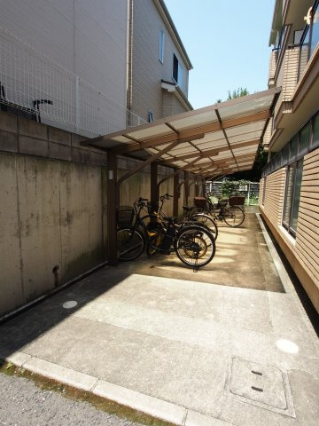 【その他共用部分】 | HIGASHIOマンション | 駐輪場