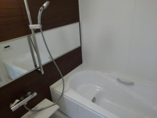 メゾフォルテの浴室