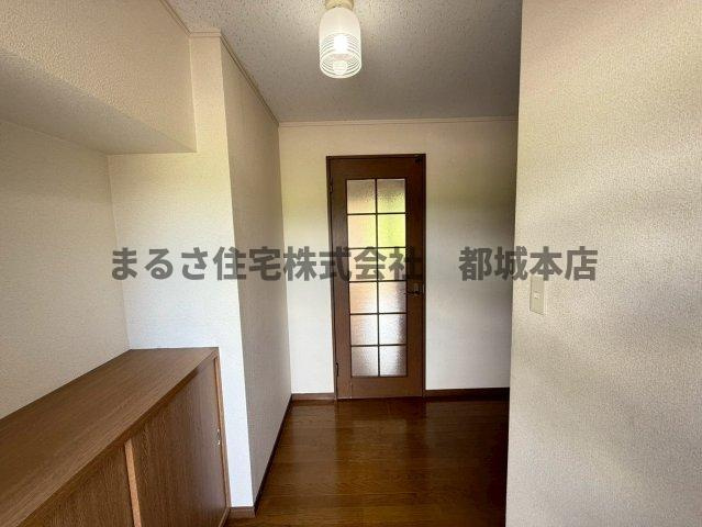 旭ヶ丘ハイツのエントランス