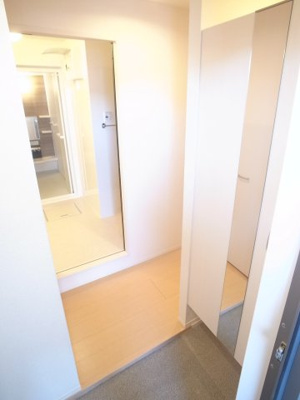【玄関】 | カメリア | ※他部屋の参考写真です。