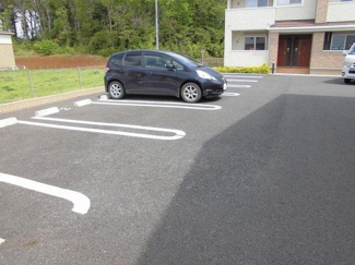 【駐車場】