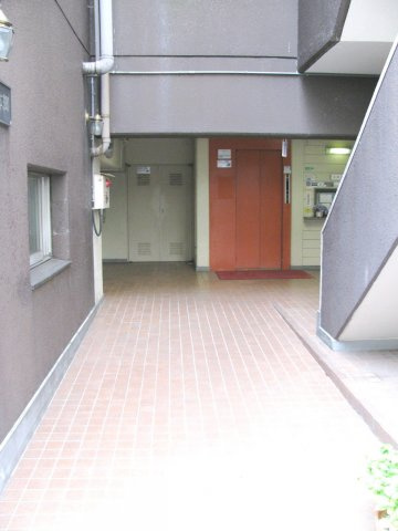 ブラウンハイツ本郷の外観