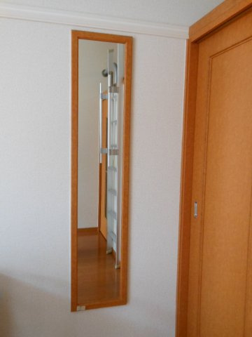 【設備】 | レオパレス上坂部２ | 鏡