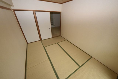 【寝室】 | サンコート萩の台