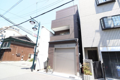 【外観】 | 福島８丁目　３階建貸家