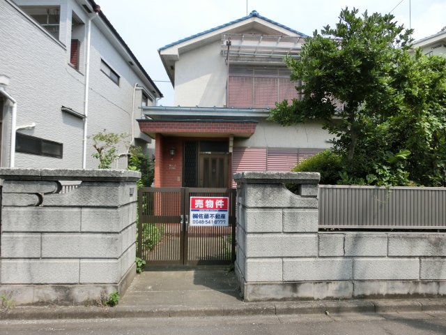 鴻巣市人形１丁目の売地の外観|上物はございますが、更地渡しになります。