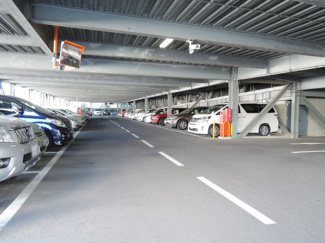 【駐車場】