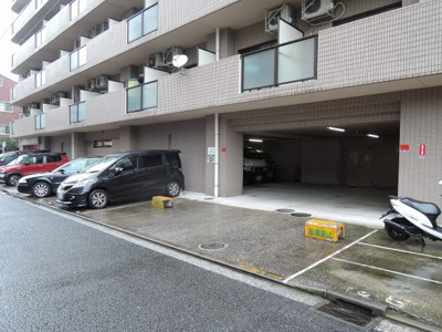 【駐車場】 | タウンハーズＡ