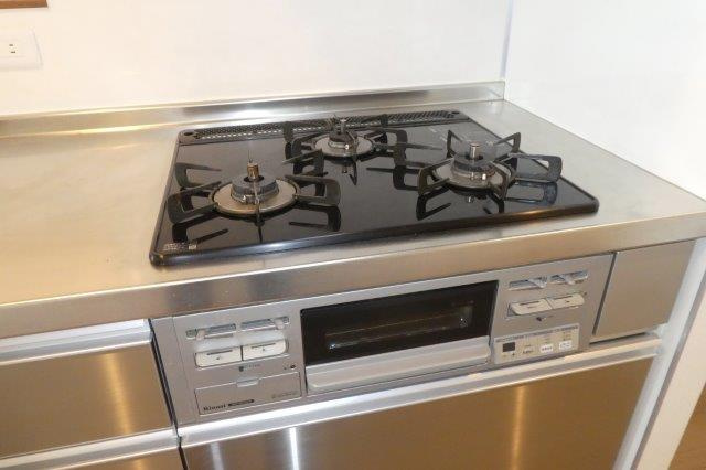 Neoジョリカのキッチン|３口ガスコンロ