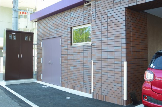 北九州市小倉北区片野４丁目の店舗事務所の外観