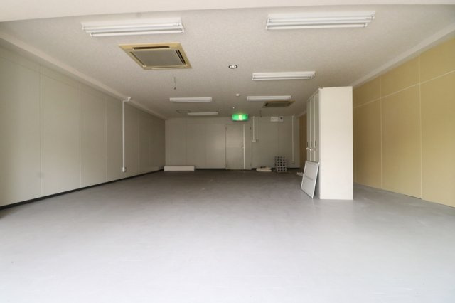 第１０岡部ビルの内装