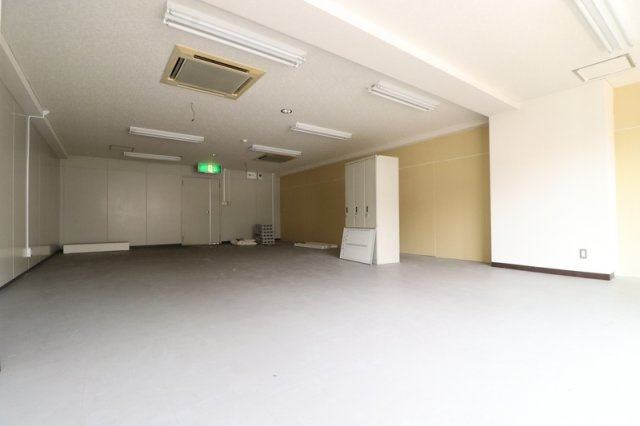 第１０岡部ビルの内装