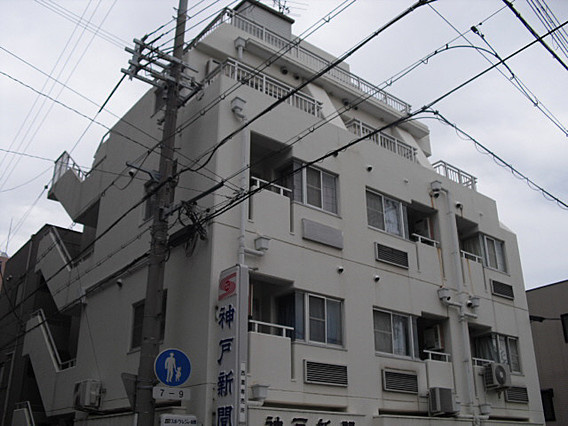 パレ・ドゥ・グレース西灘の外観