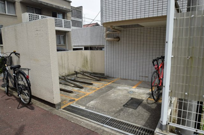 【その他共用部分】 | TOP板橋 | こちらも自転車置き場