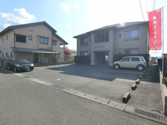 アメニティーハウスの駐車場
