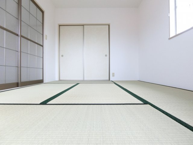 プレステージ大美野の寝室