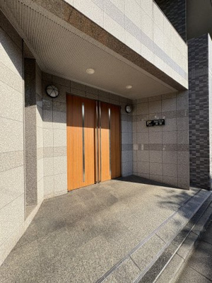 【エントランス】 | スカイコート原宿 | 月額管理料無料！賃貸管理はアブレイズパートナーズにお任せを！