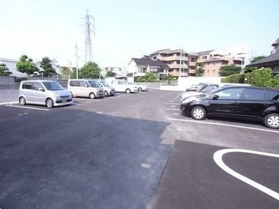 【駐車場】 | パインルージュ南貴崎 | 駐車場