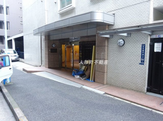 【エントランス】