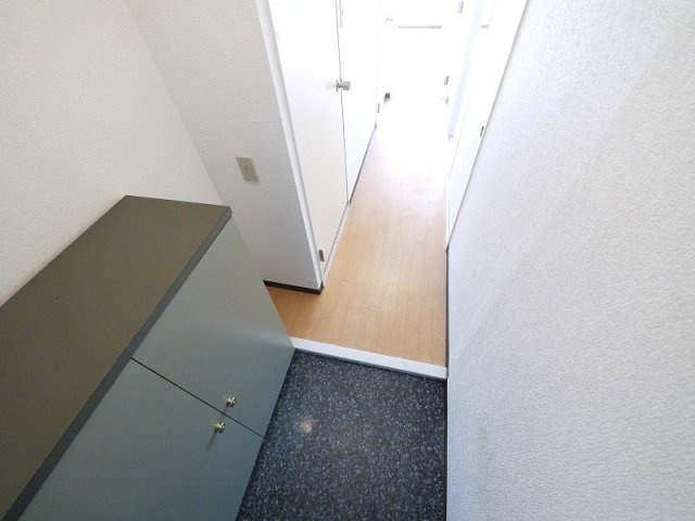 サンプラザ南京終の玄関|ゆったりとした玄関です