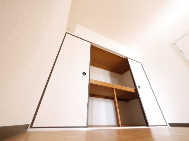 サンプラザ南京終の収納|ちょっとした収納スペースも充実しています