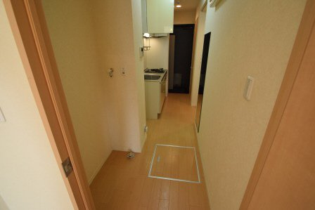 ルミエール二子の居間・リビング|1階は床下収納付きです