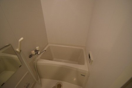 ルミエール二子の浴室|追い焚き機能付きです