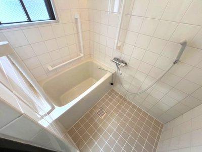 【浴室】 | アカカベビル