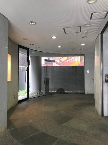 セントポリア薬院深町のロビー